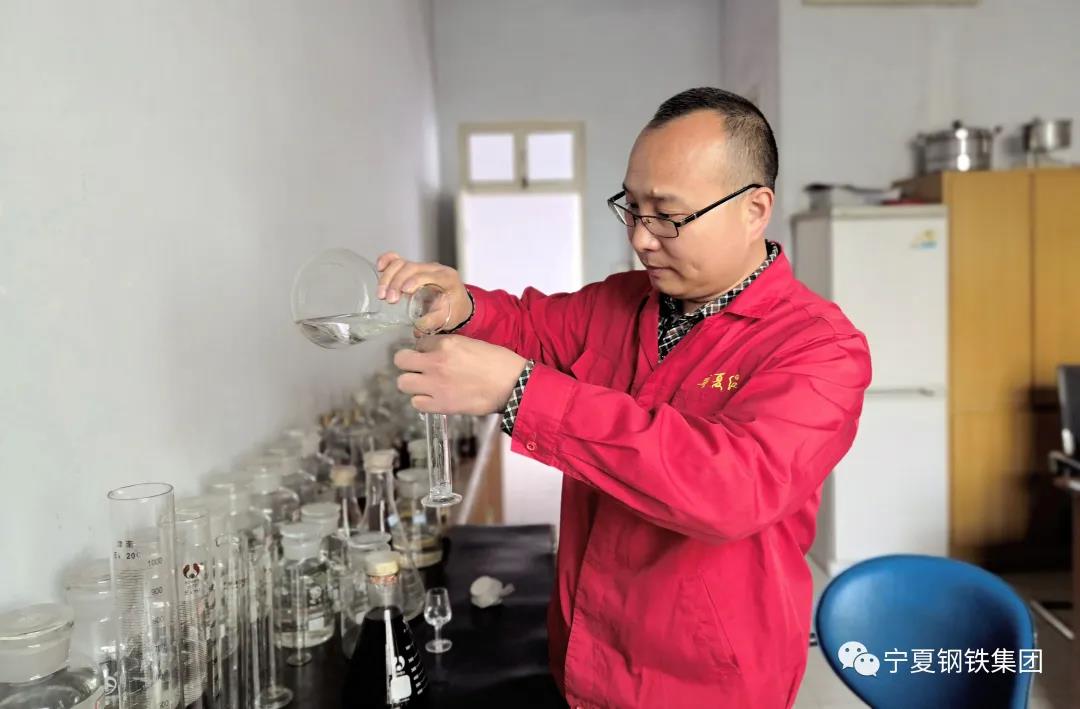 23年“以酒為伴，因酒結(jié)緣”的寧夏紅老羅